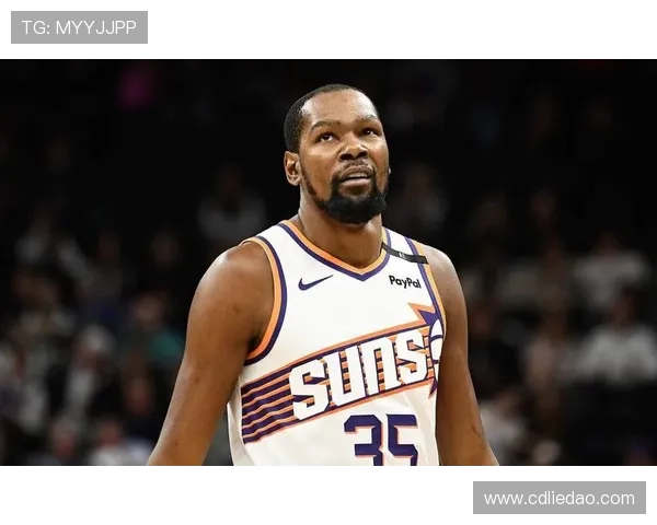 杜兰特砍下37分难救主 火箭惜败活塞延续连败颓势 杜兰特砍下37分难救主 火箭惜败活塞延续连败颓势