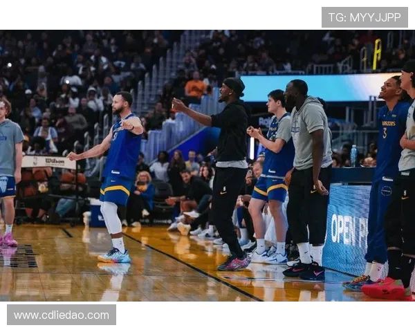 NBA主将缺阵无鲍蜂新秀当家带领球队迎接挑战