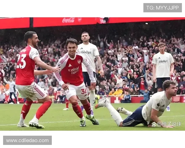 54岁名帅上任32天率队逆袭 英超4场抢7分成功逃离降级区 54岁名帅上任32天率队逆袭 英超4场抢7分成功逃离降级区