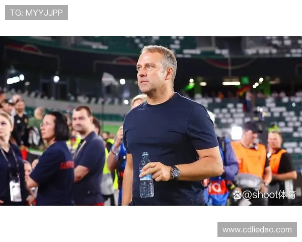 巴萨球员完成本周最后一次训练弗里克再度缺席引发关注